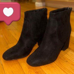 EUC Ann Taylor LOFT Black Suede Boot  Sz 6.5